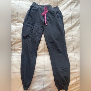 Figs joggers small dark harbor